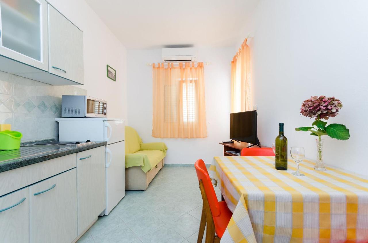Apartments Marija Lopar Buitenkant foto